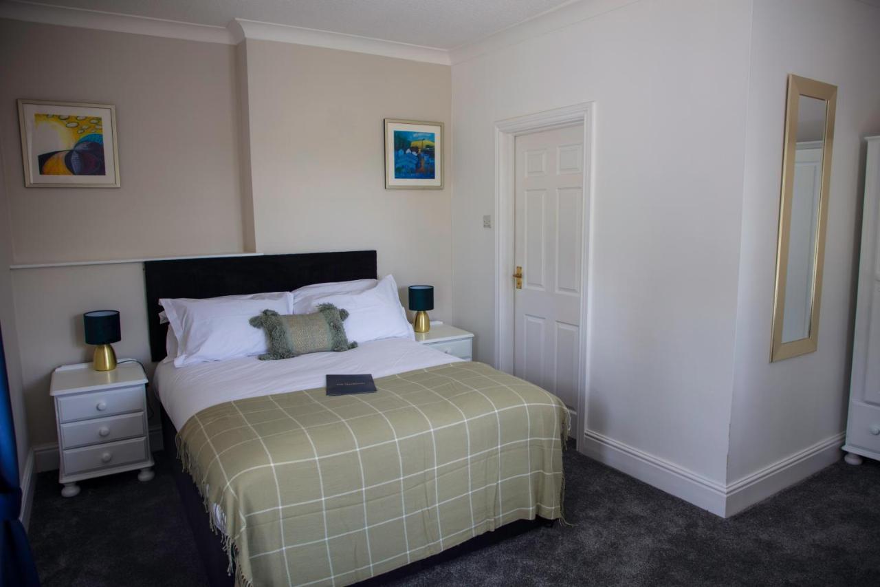 The Charlton Boutique Hotel Челтнем Екстер'єр фото