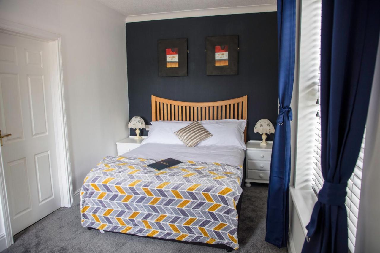 The Charlton Boutique Hotel Челтнем Екстер'єр фото