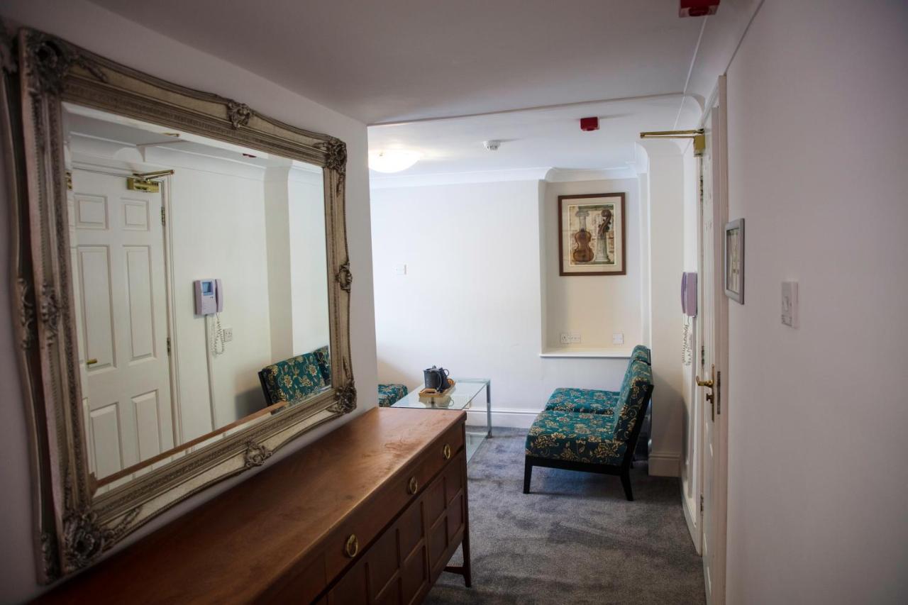 The Charlton Boutique Hotel Челтнем Екстер'єр фото