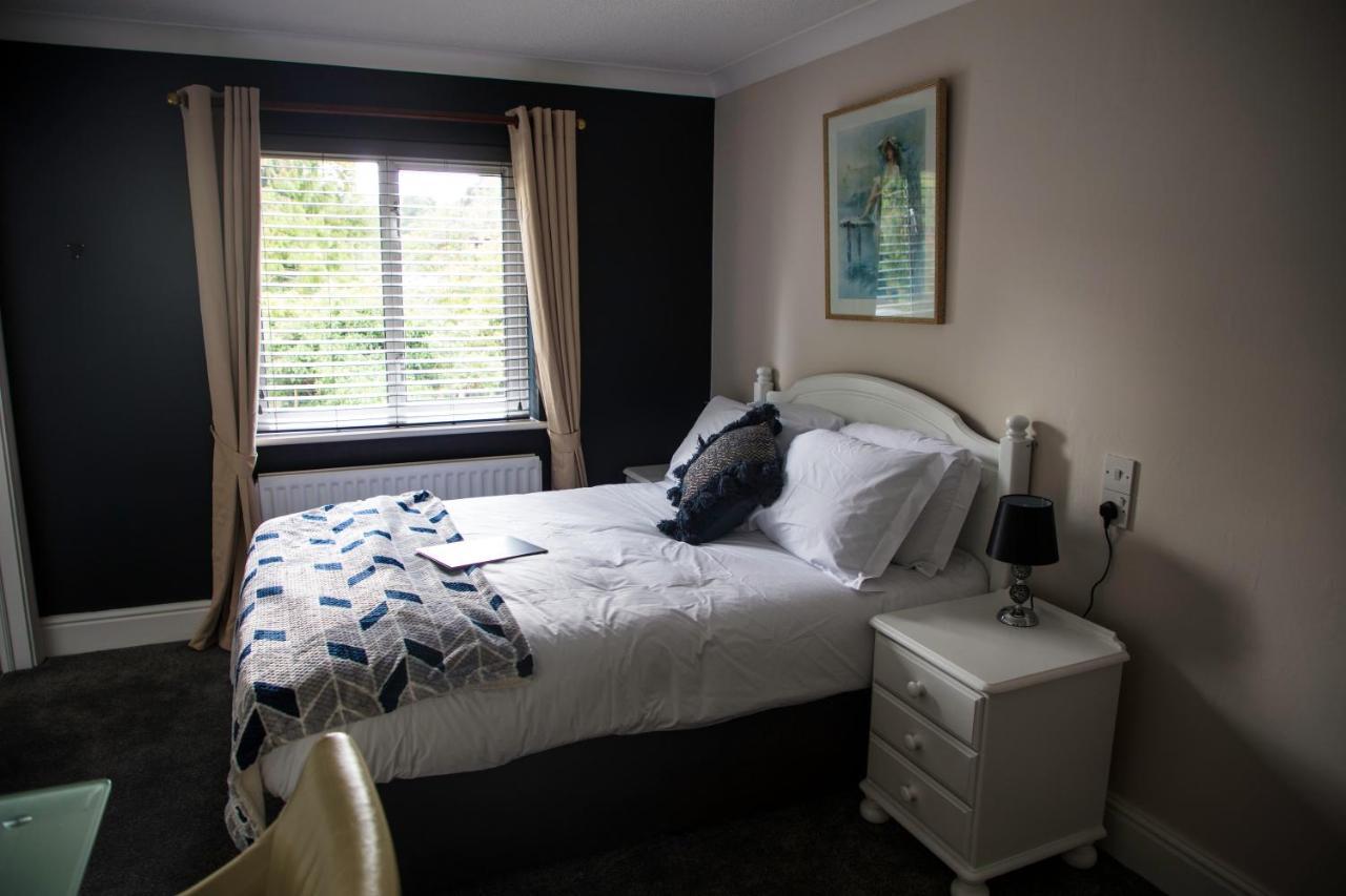 The Charlton Boutique Hotel Челтнем Екстер'єр фото