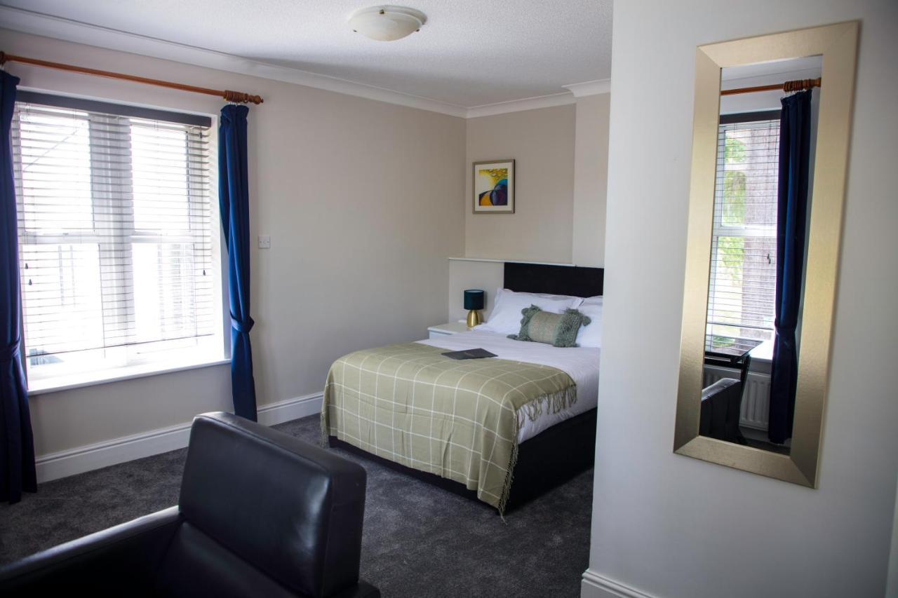 The Charlton Boutique Hotel Челтнем Екстер'єр фото