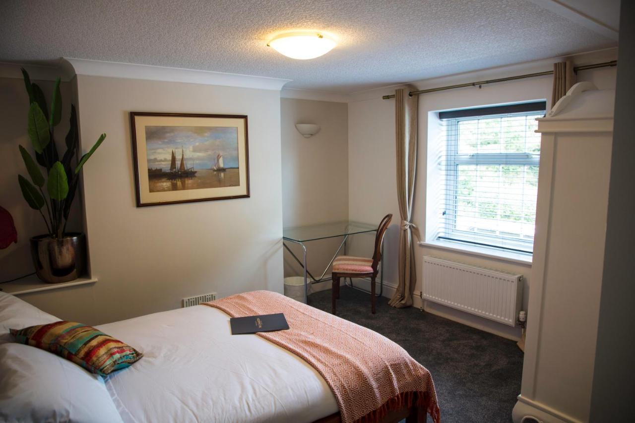 The Charlton Boutique Hotel Челтнем Екстер'єр фото